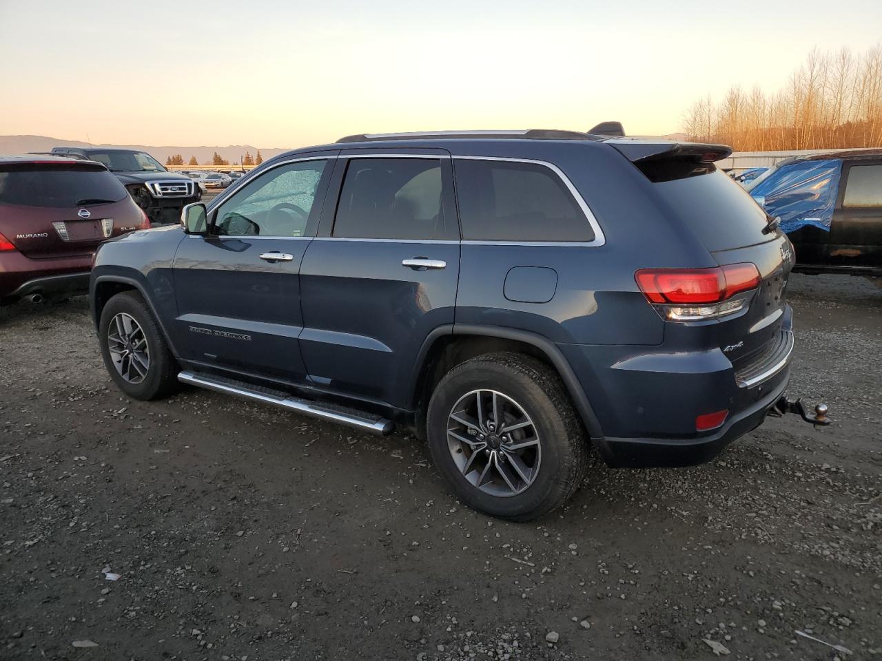 2020 Jeep Grand Cherokee - Image 2