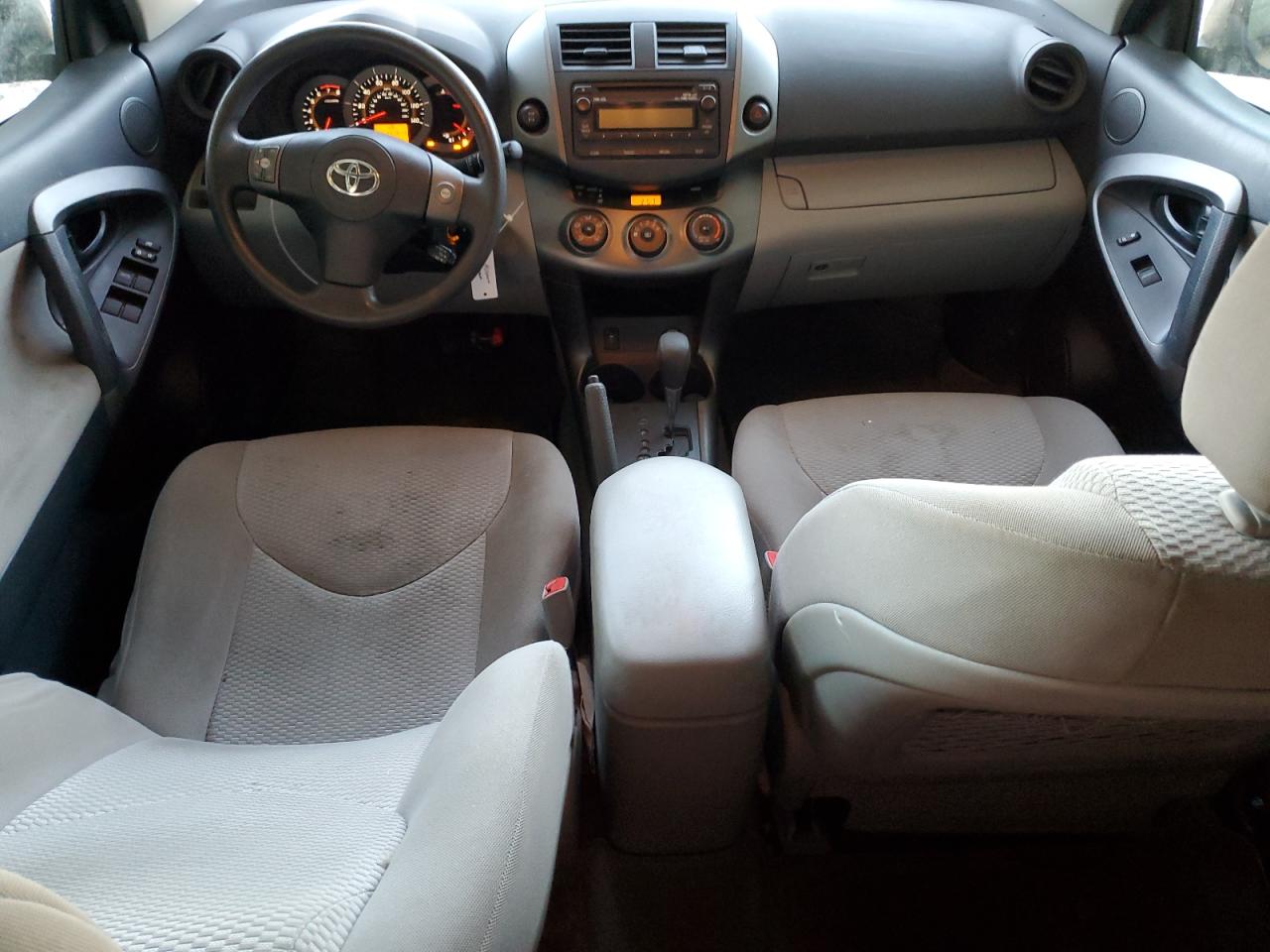2012 Toyota RAV 4 - Image 8