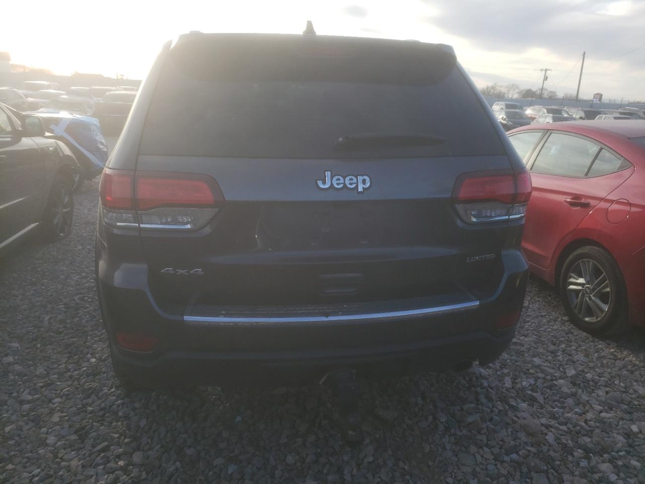 2020 Jeep Grand Cherokee - Image 6