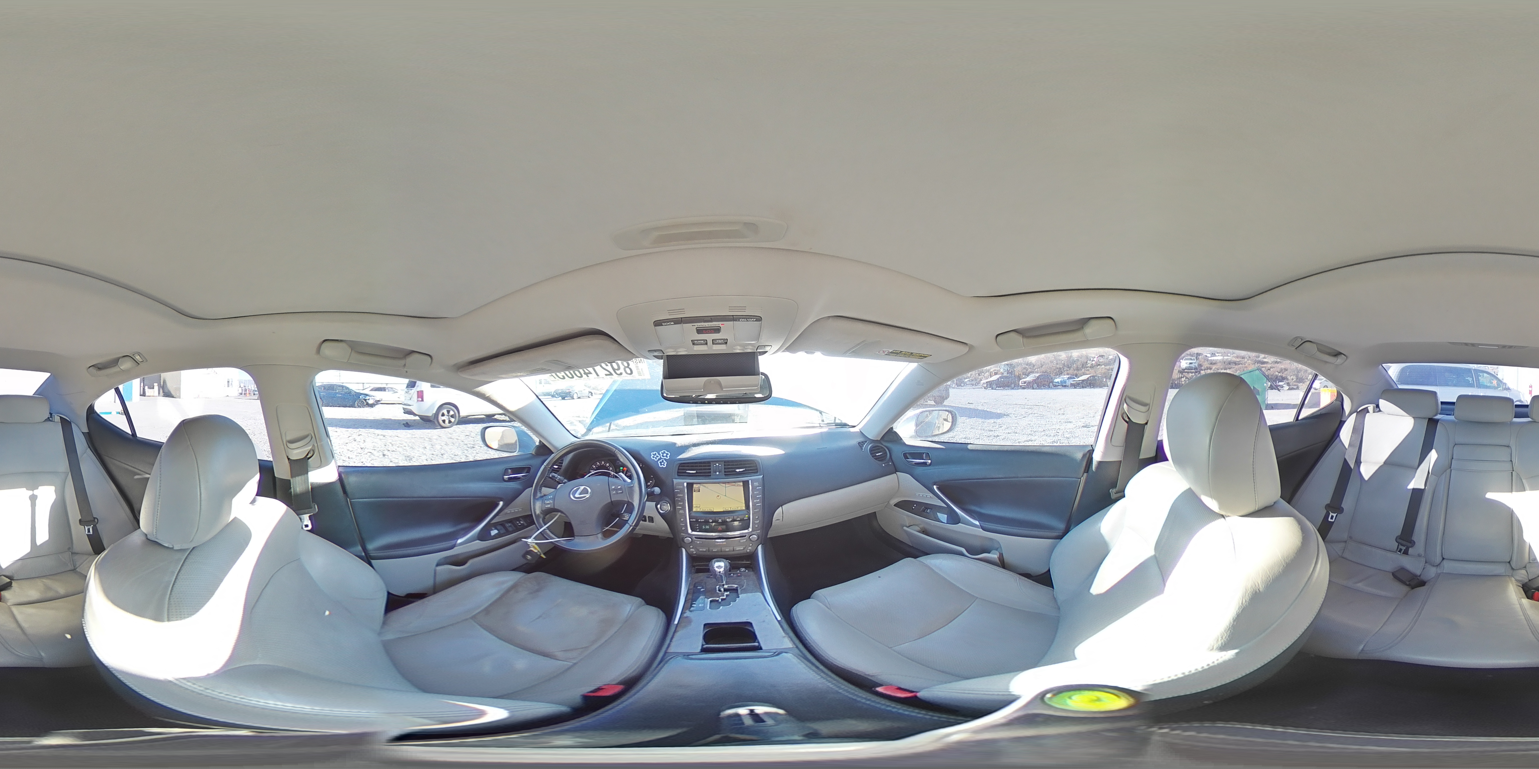 2010 Lexus IS - Image 14