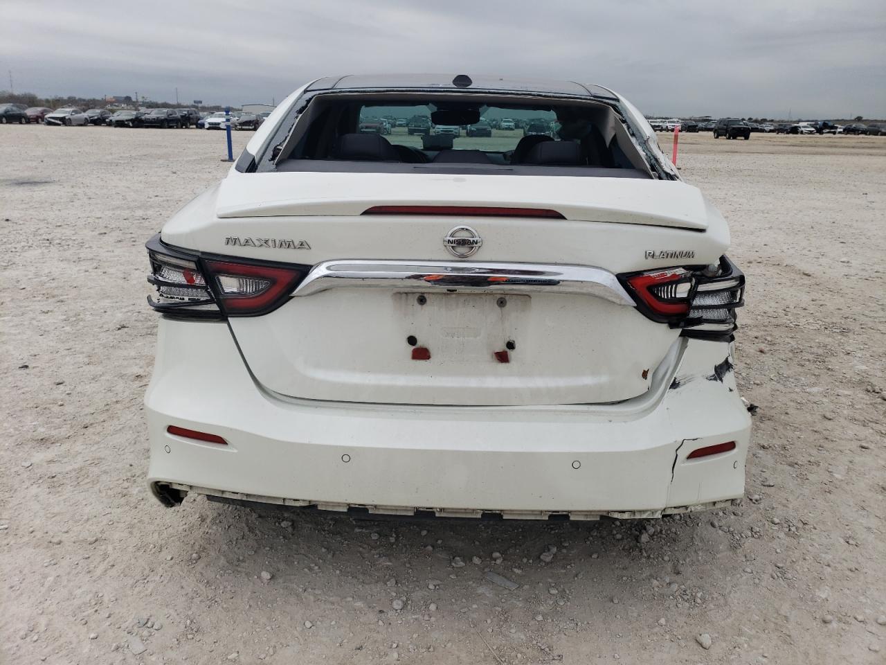 2019 Nissan Maxima - Image 6