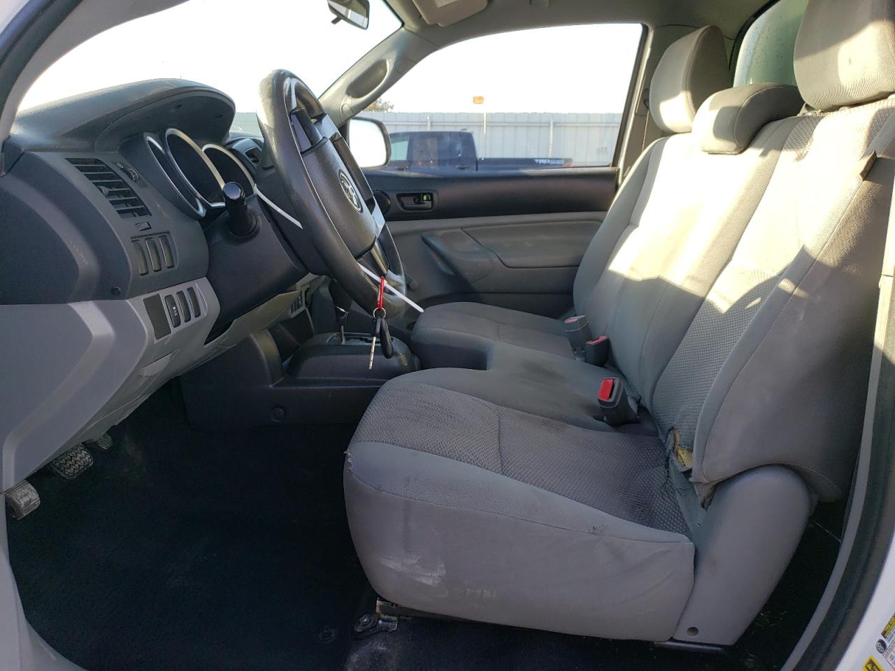 2013 Toyota Tacoma - Image 7