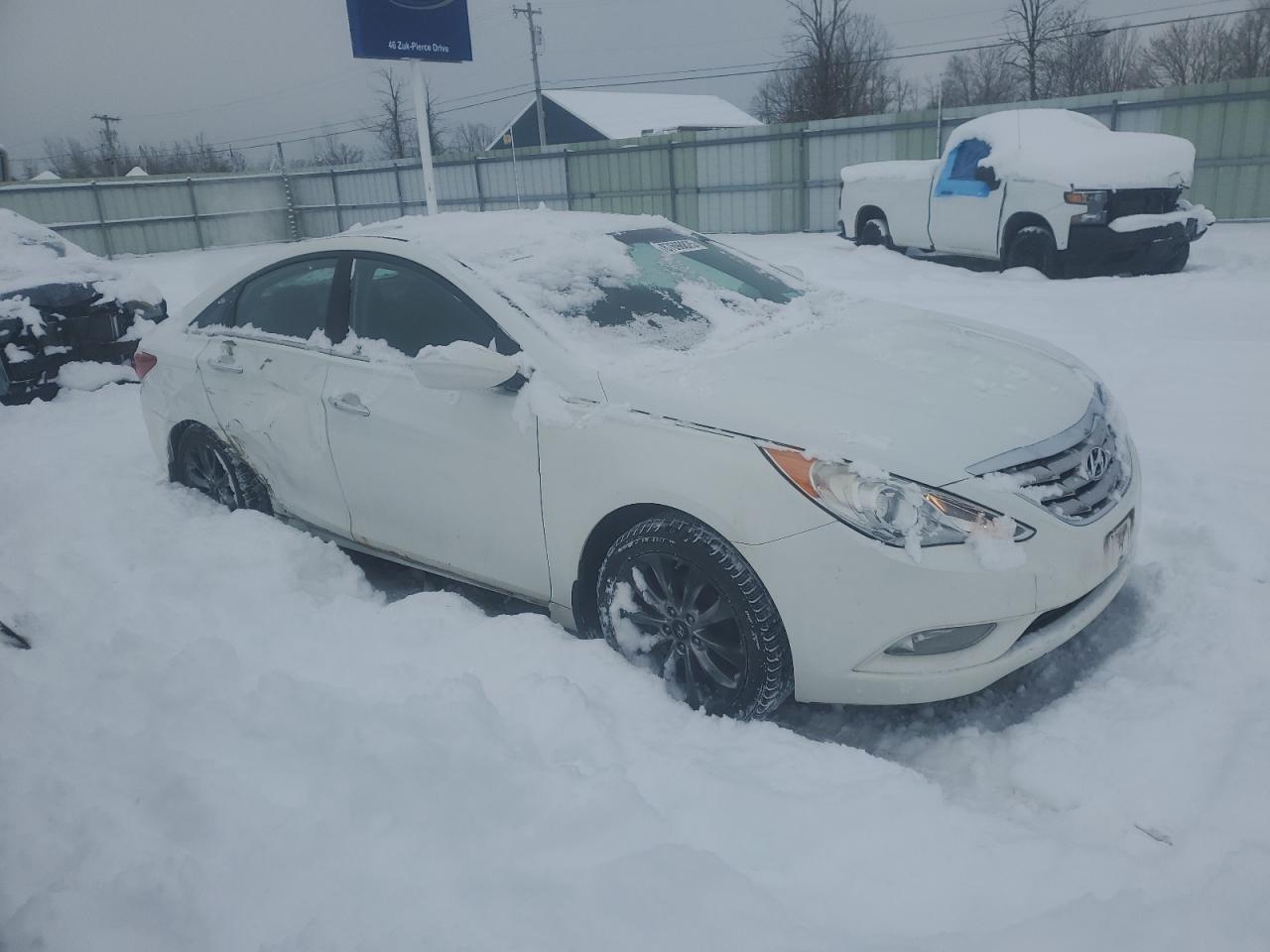 2012 Hyundai Sonata - Image 4