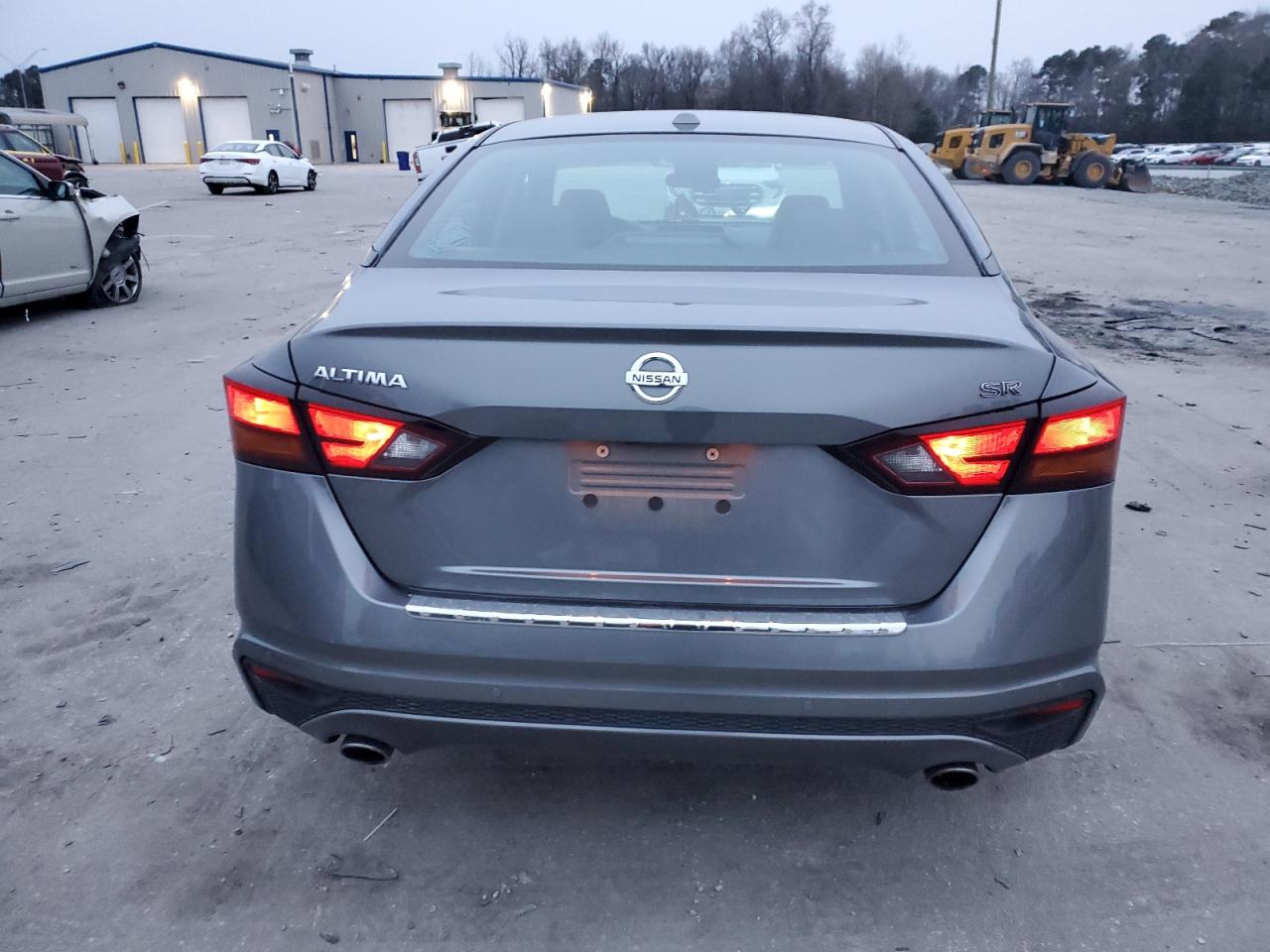 2021 Nissan Altima - Image 6
