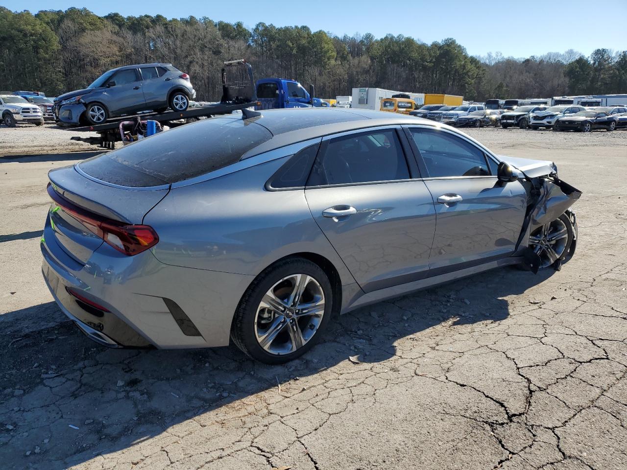 2023 Kia K5 - Image 3