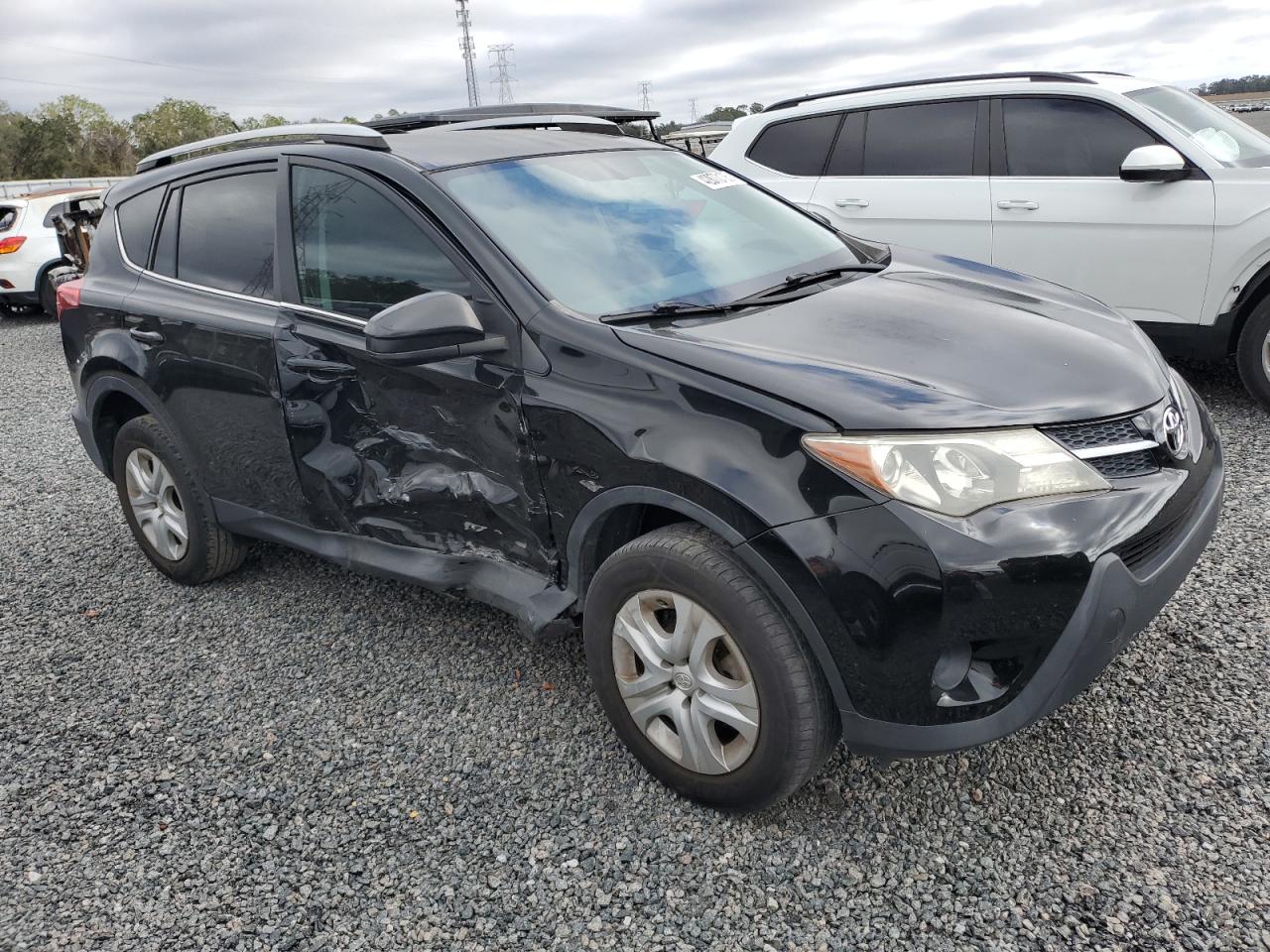 2015 Toyota RAV 4 - Image 4