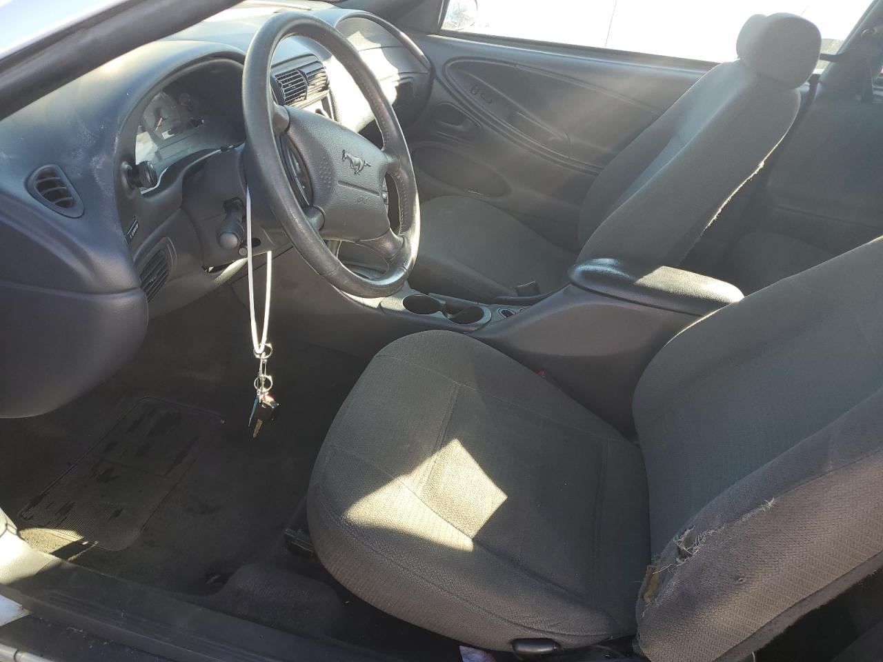2000 Ford Mustang - Image 7