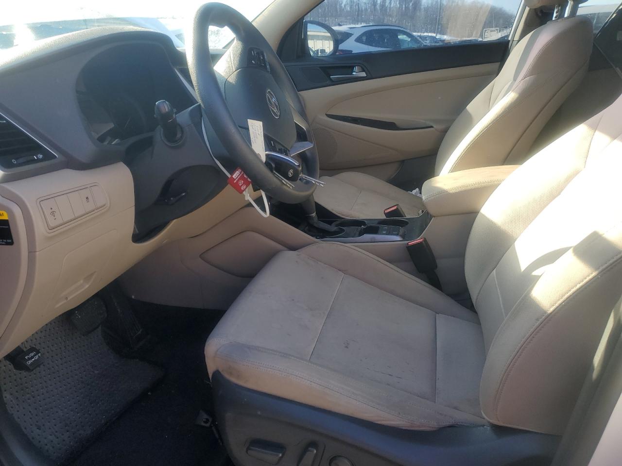 2016 Hyundai Tucson - Image 7