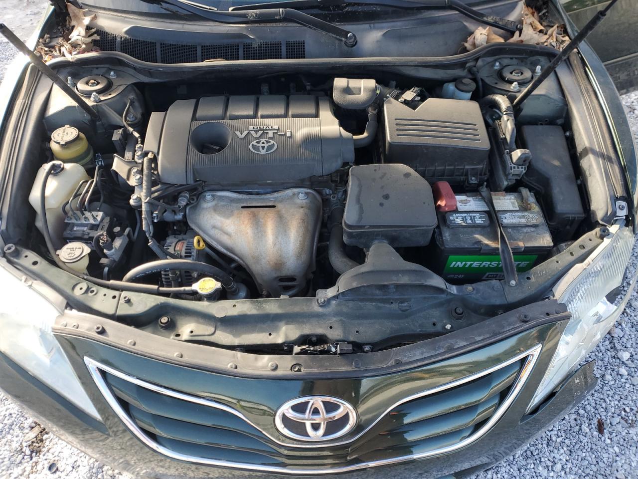 2010 Toyota Camry - Image 11