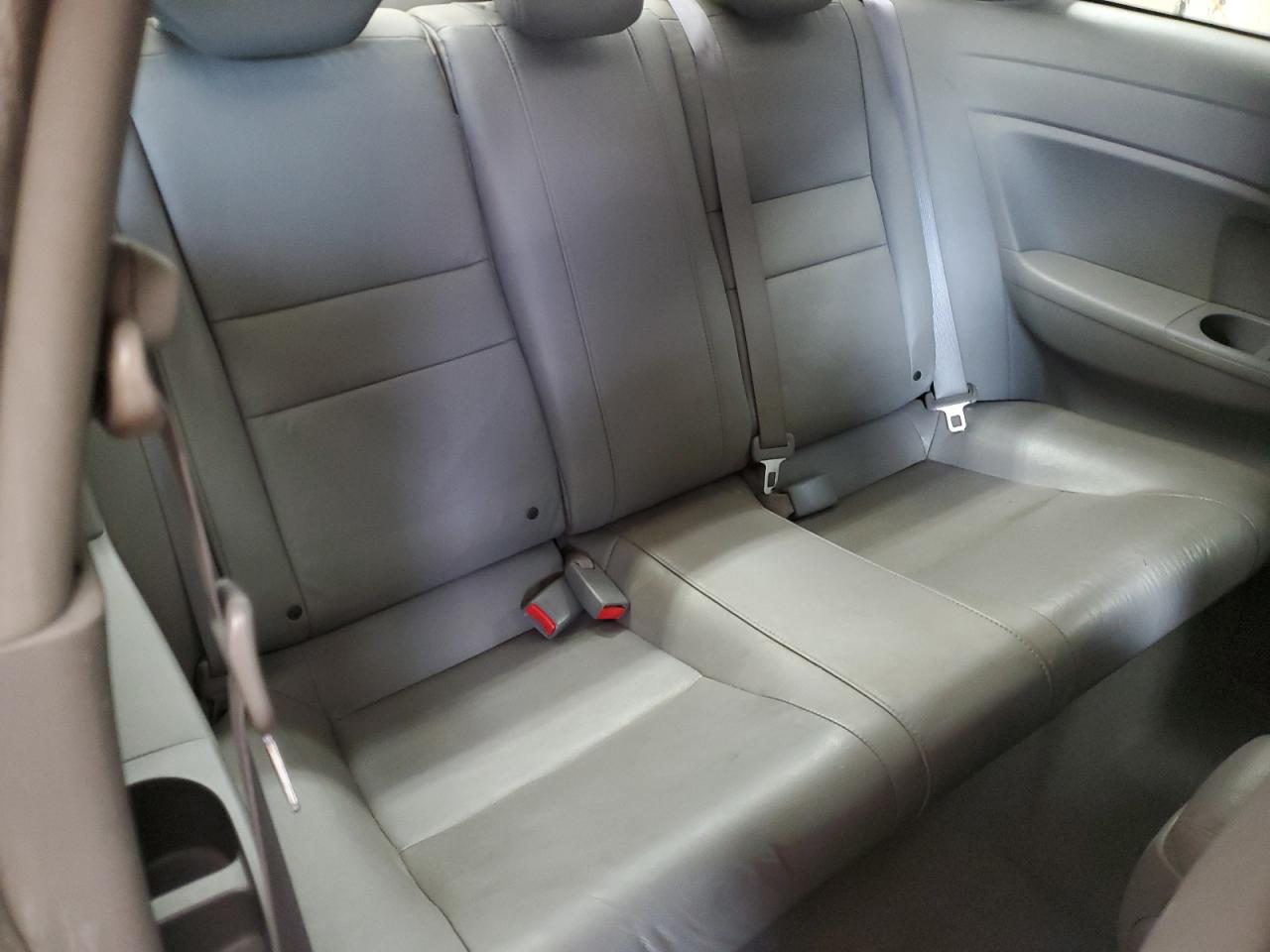2011 Honda Civic - Image 10