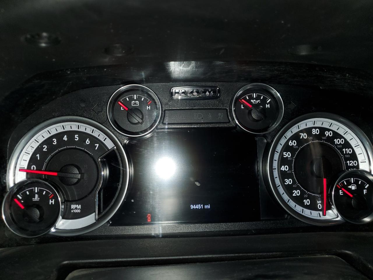 2017 RAM 1500 - Image 9