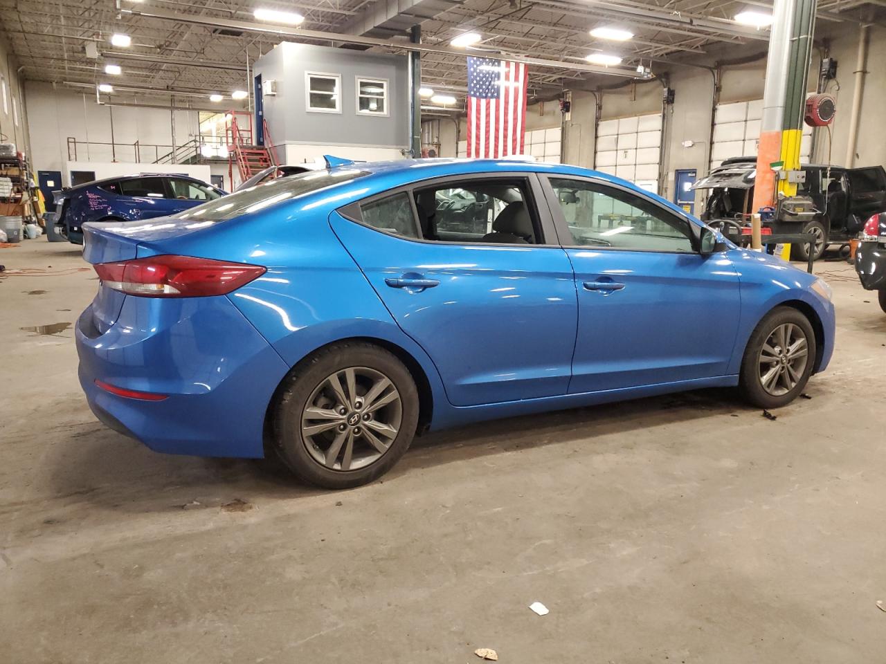 2025 Hyundai Elantra - Image 3