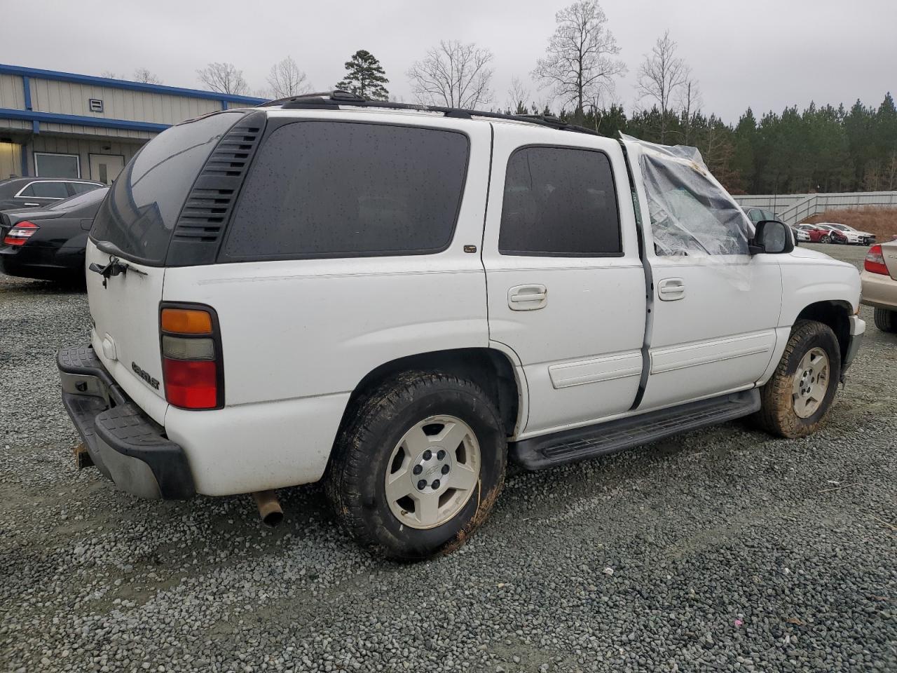 2005 Chevrolet Tahoe - Image 3