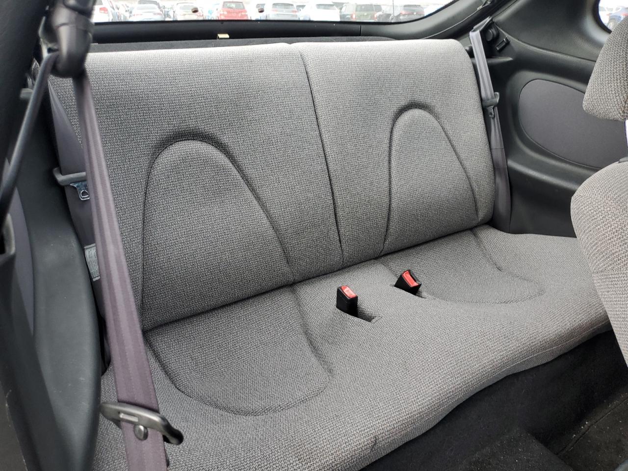 1999 Hyundai Tiburon - Image 10