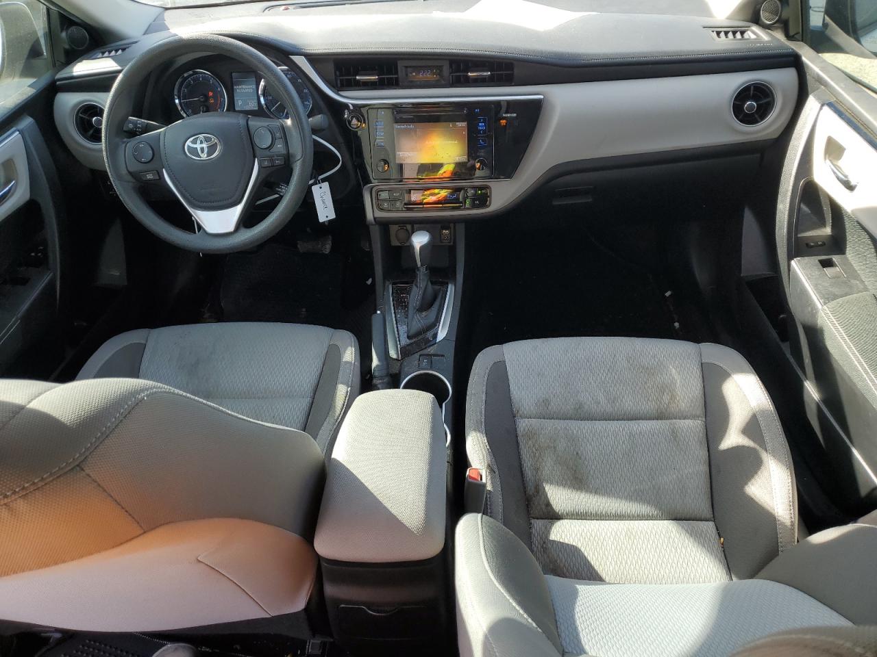 2017 Toyota Corolla L VIN: 5YFBURHE1HP611996 Lot: 88271985