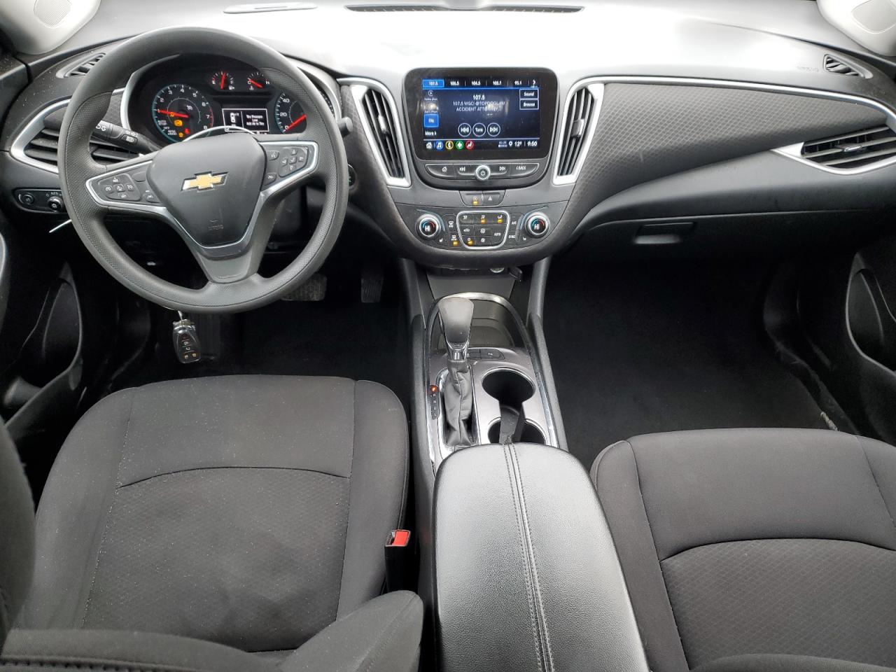 2023 Chevrolet Malibu - Image 8