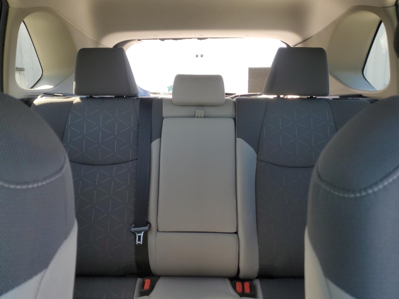 2021 Toyota RAV 4 - Image 10