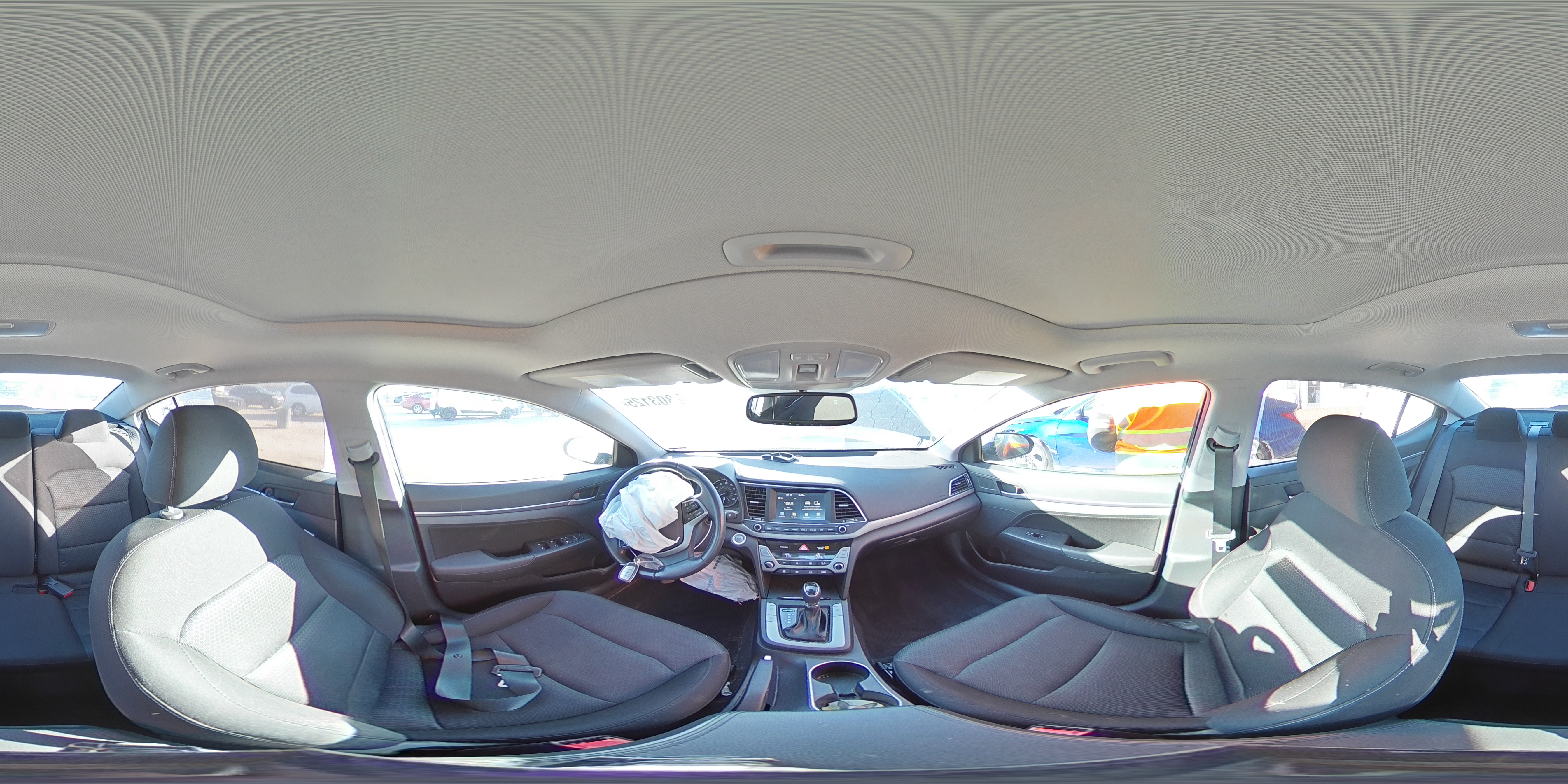 2017 Hyundai Elantra - Image 14