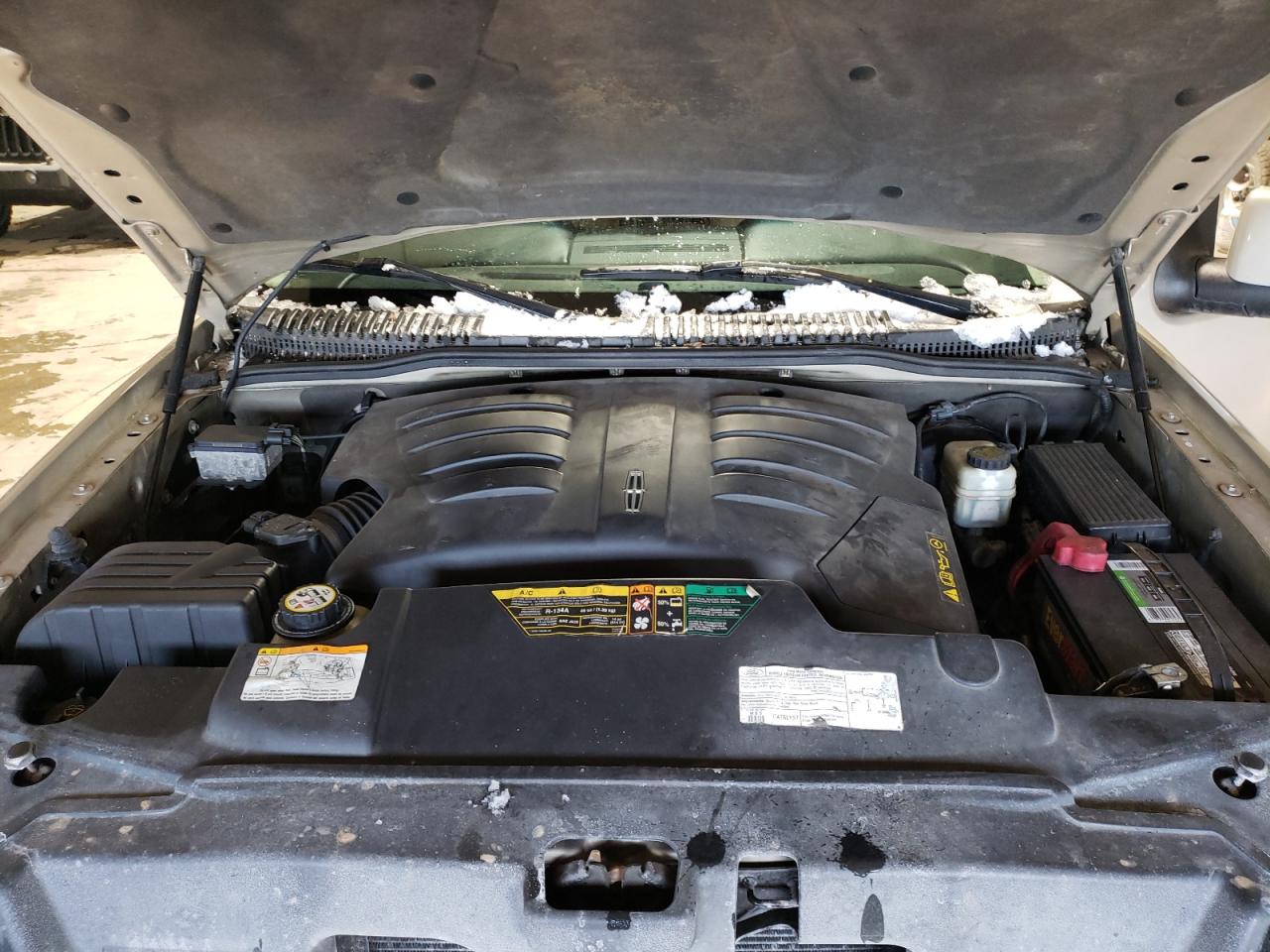 2005 Lincoln Aviator - Image 13