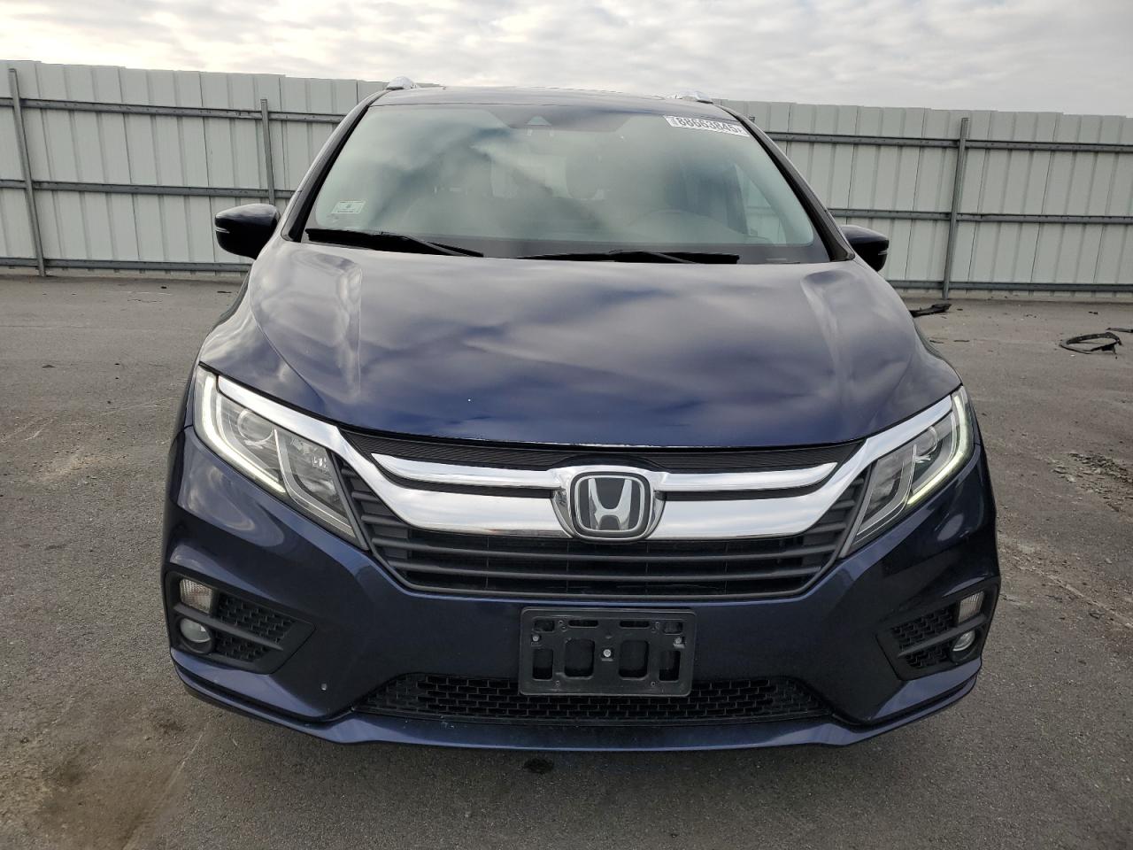 2018 Honda Odyssey - Image 5