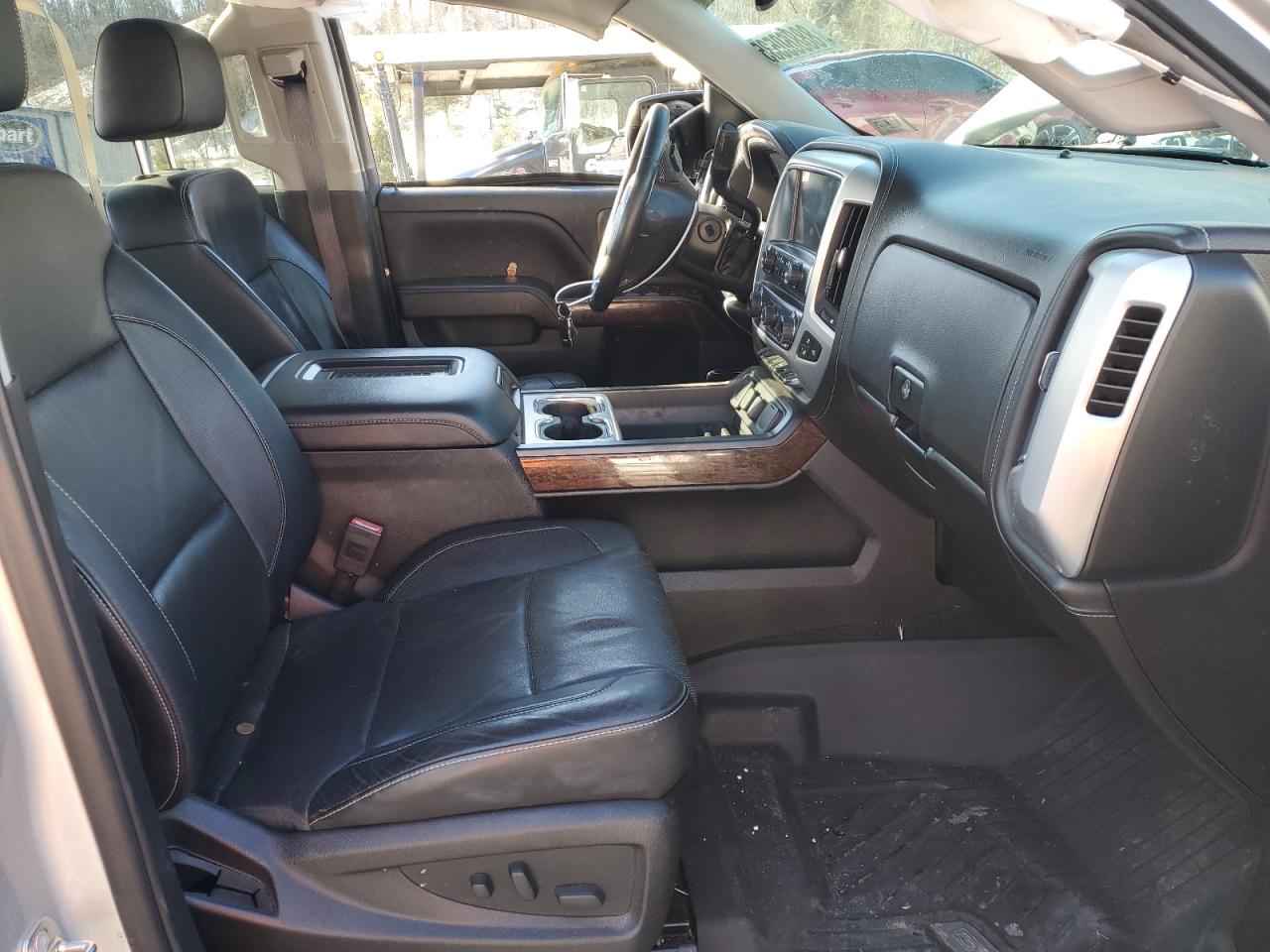 2017 GMC Sierra - Image 7