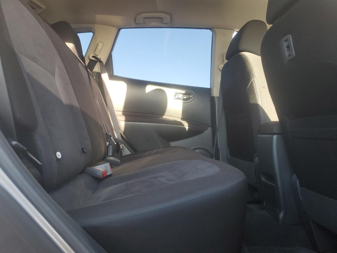 2013 Nissan Rogue - Image 11