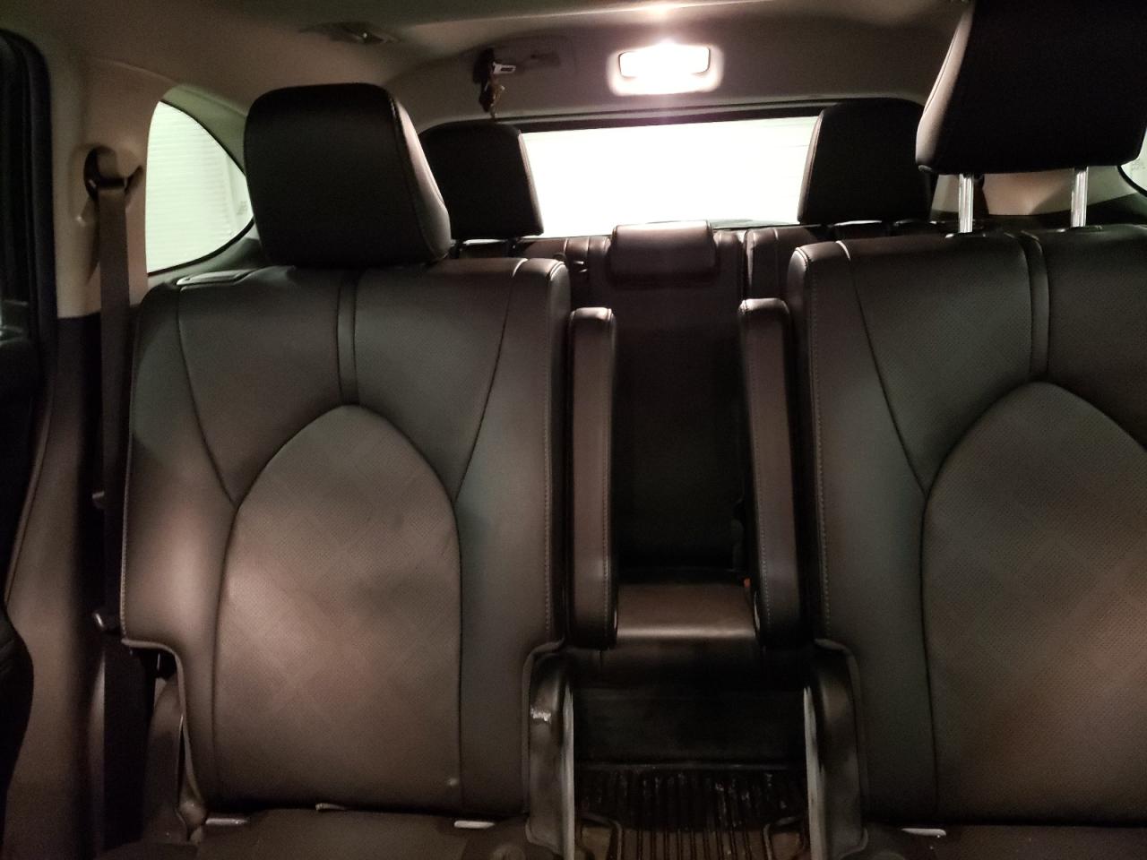 2021 Toyota Highlander - Image 10