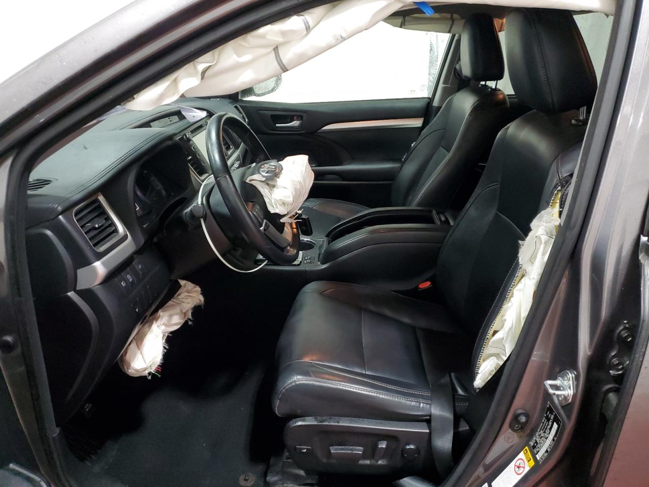 2017 Toyota Highlander - Image 7