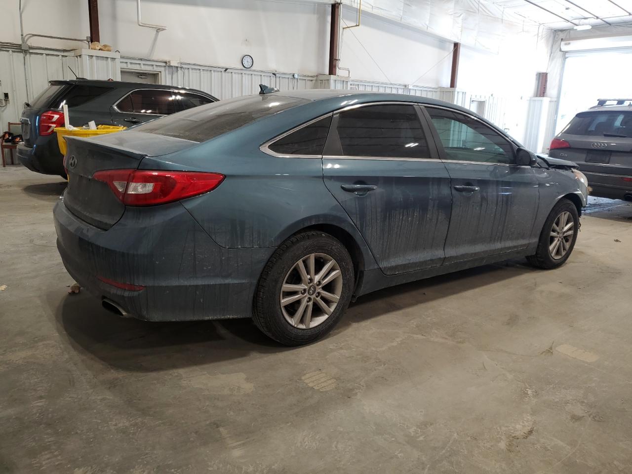2015 Hyundai Sonata - Image 3
