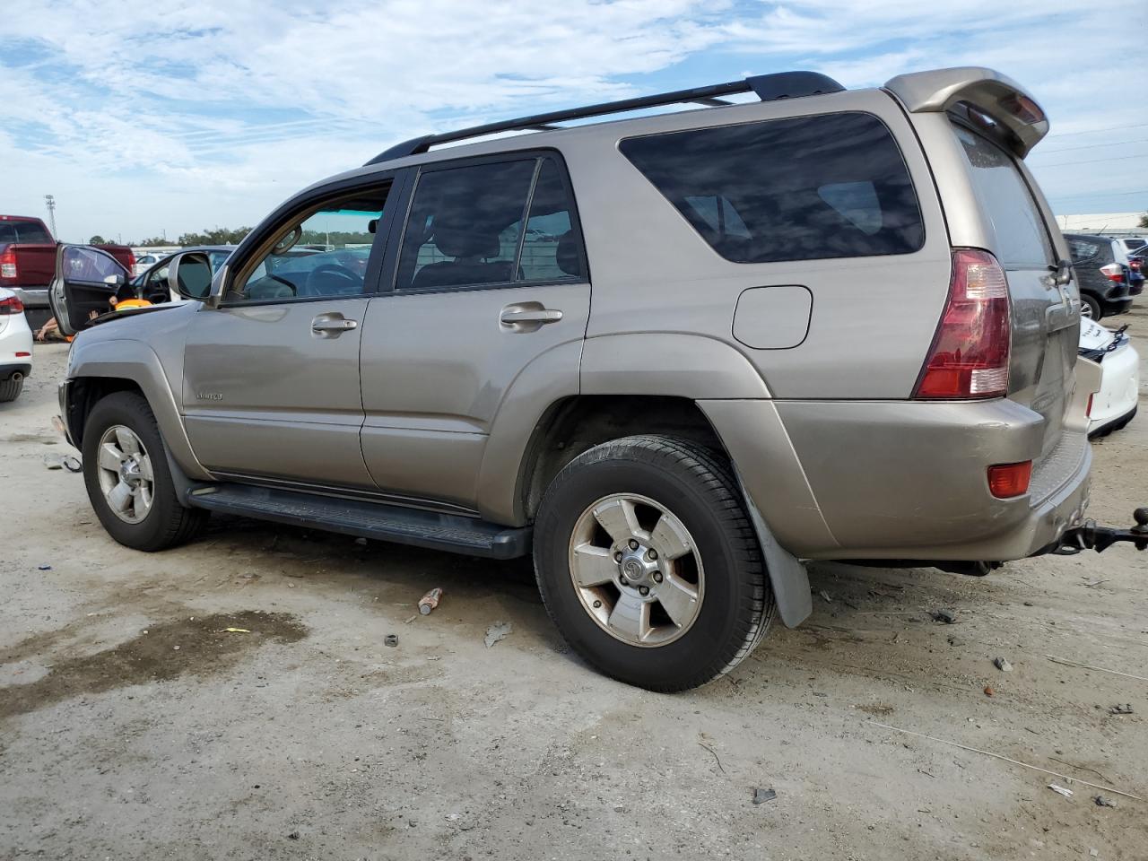2005 Toyota 4Runner - Image 2
