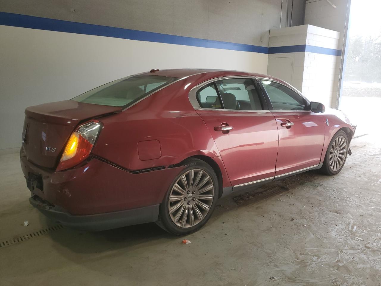 2013 Lincoln MKS - Image 3