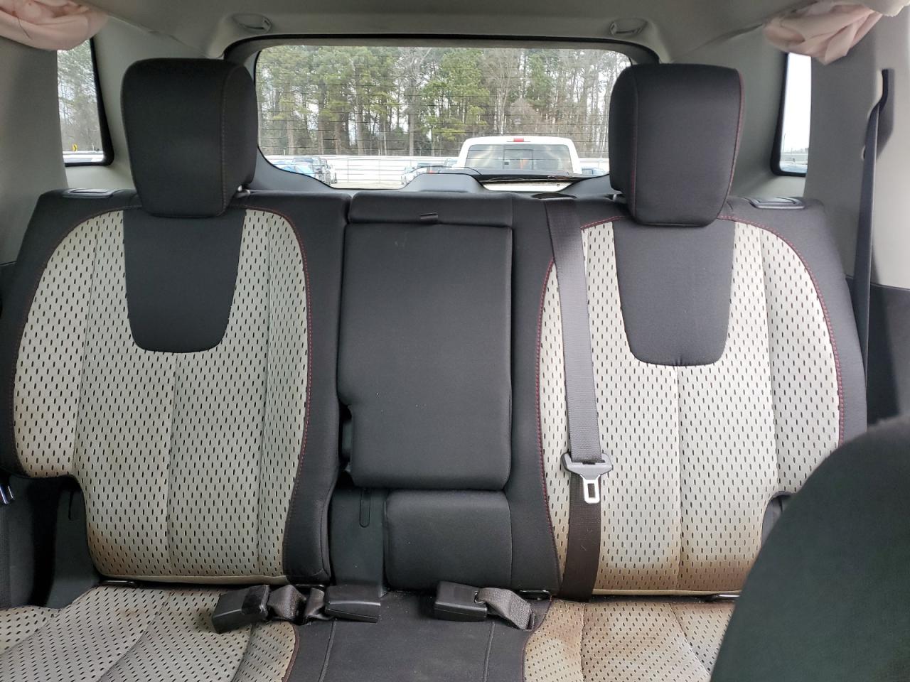 2015 GMC Terrain - Image 10