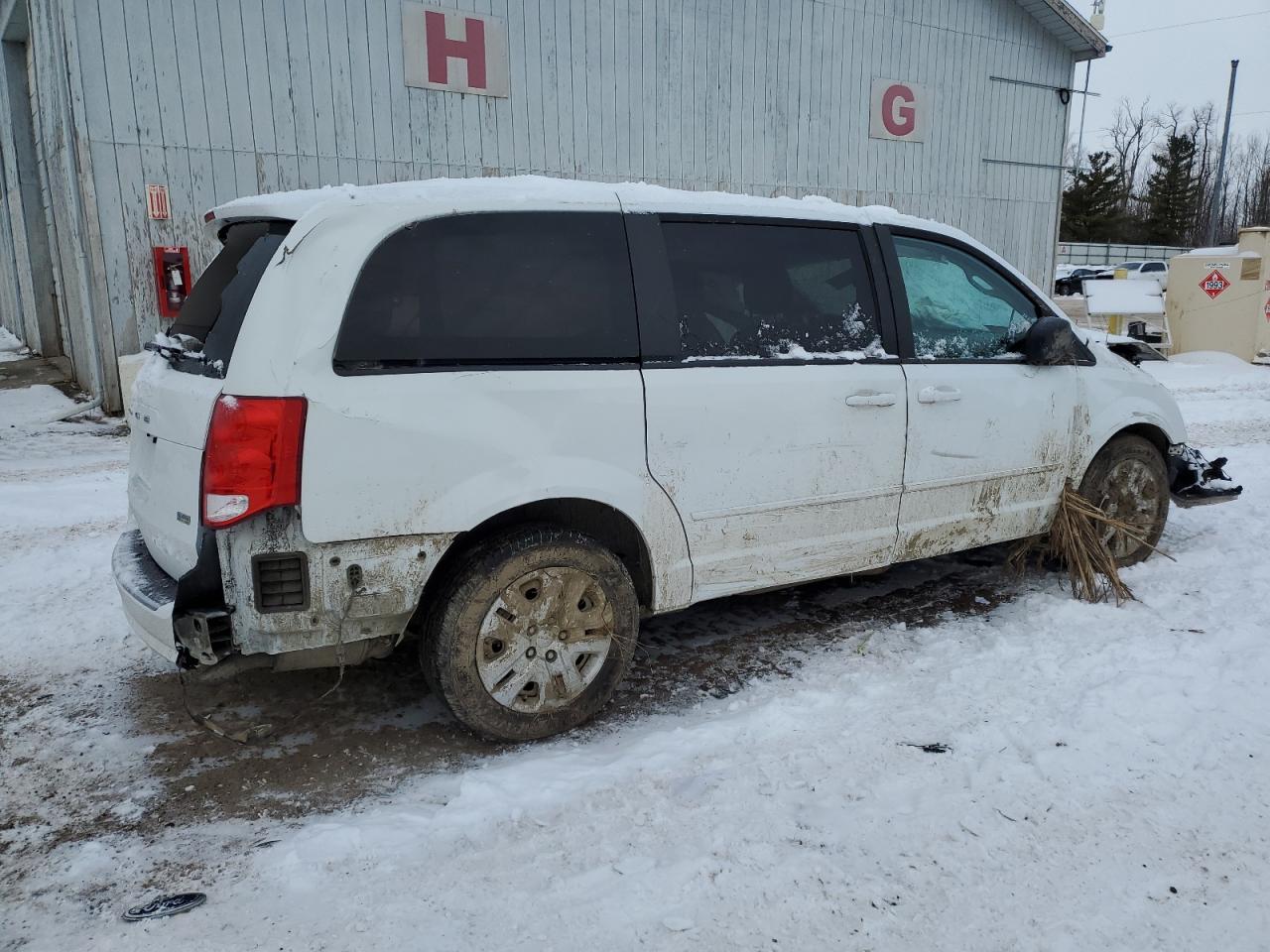 2016 Dodge Caravan - Image 3