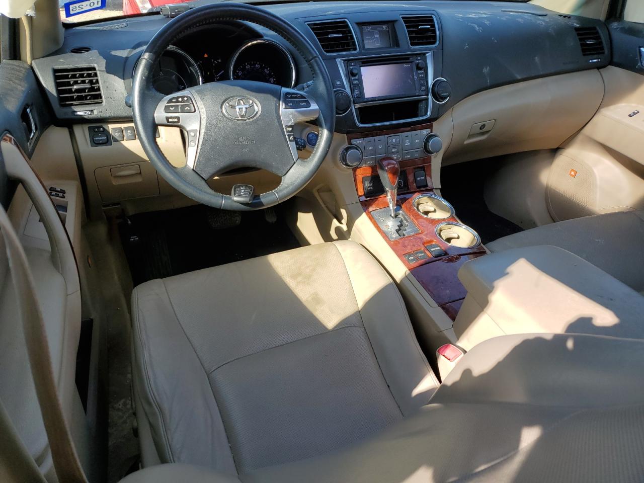 2013 Toyota Highlander - Image 8
