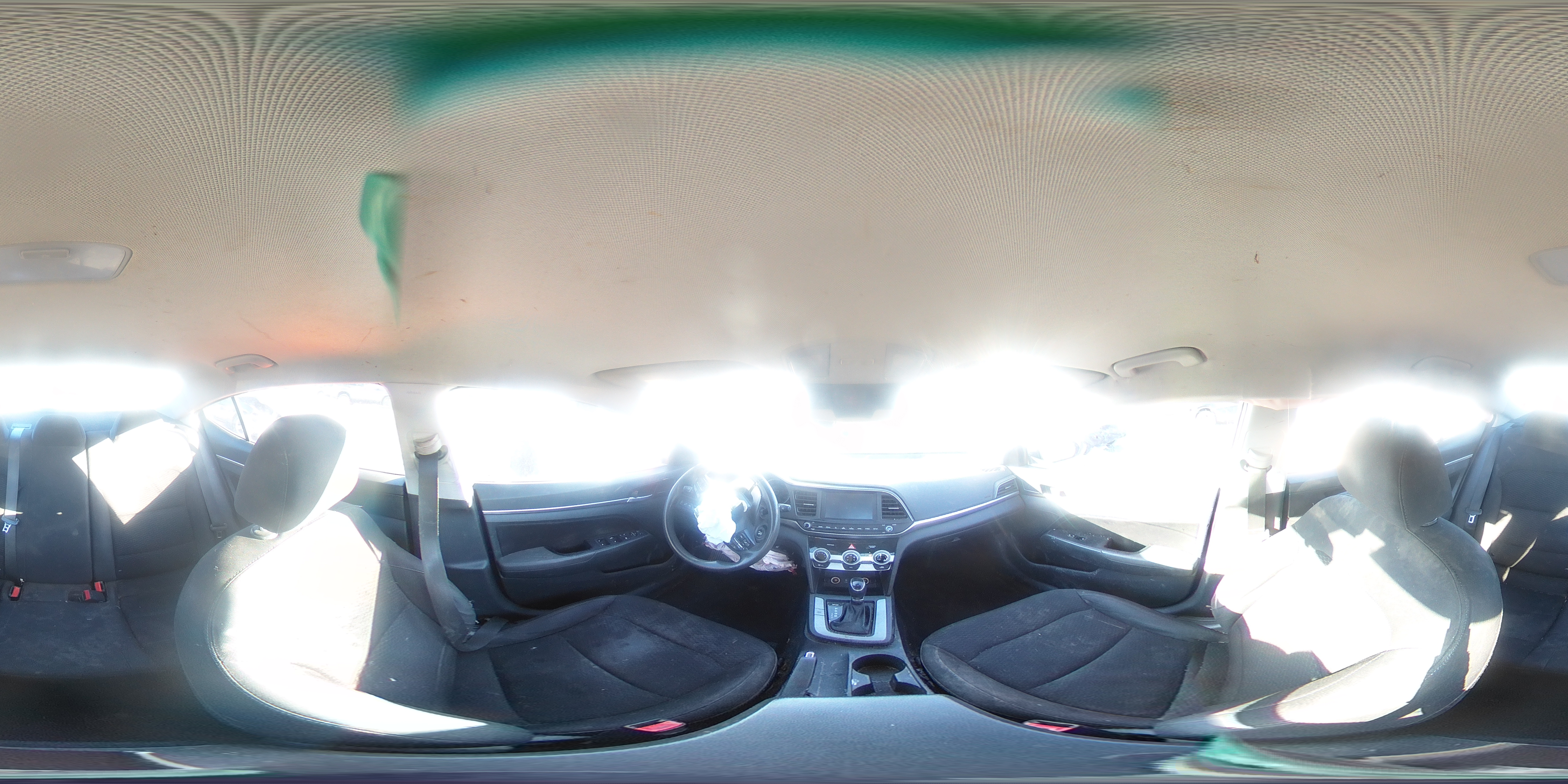 2019 Hyundai Elantra - Image 12