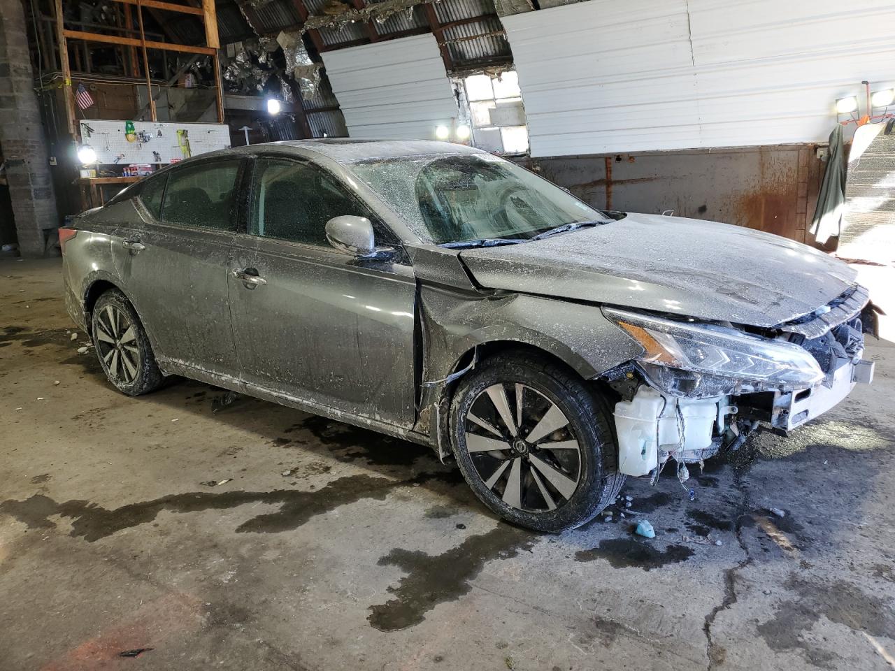 2019 Nissan Altima - Image 4