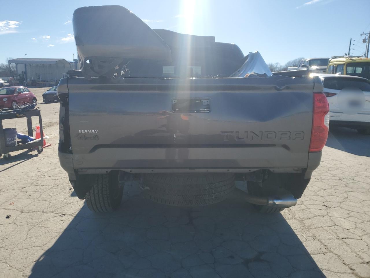 2018 Toyota Tundra - Image 6