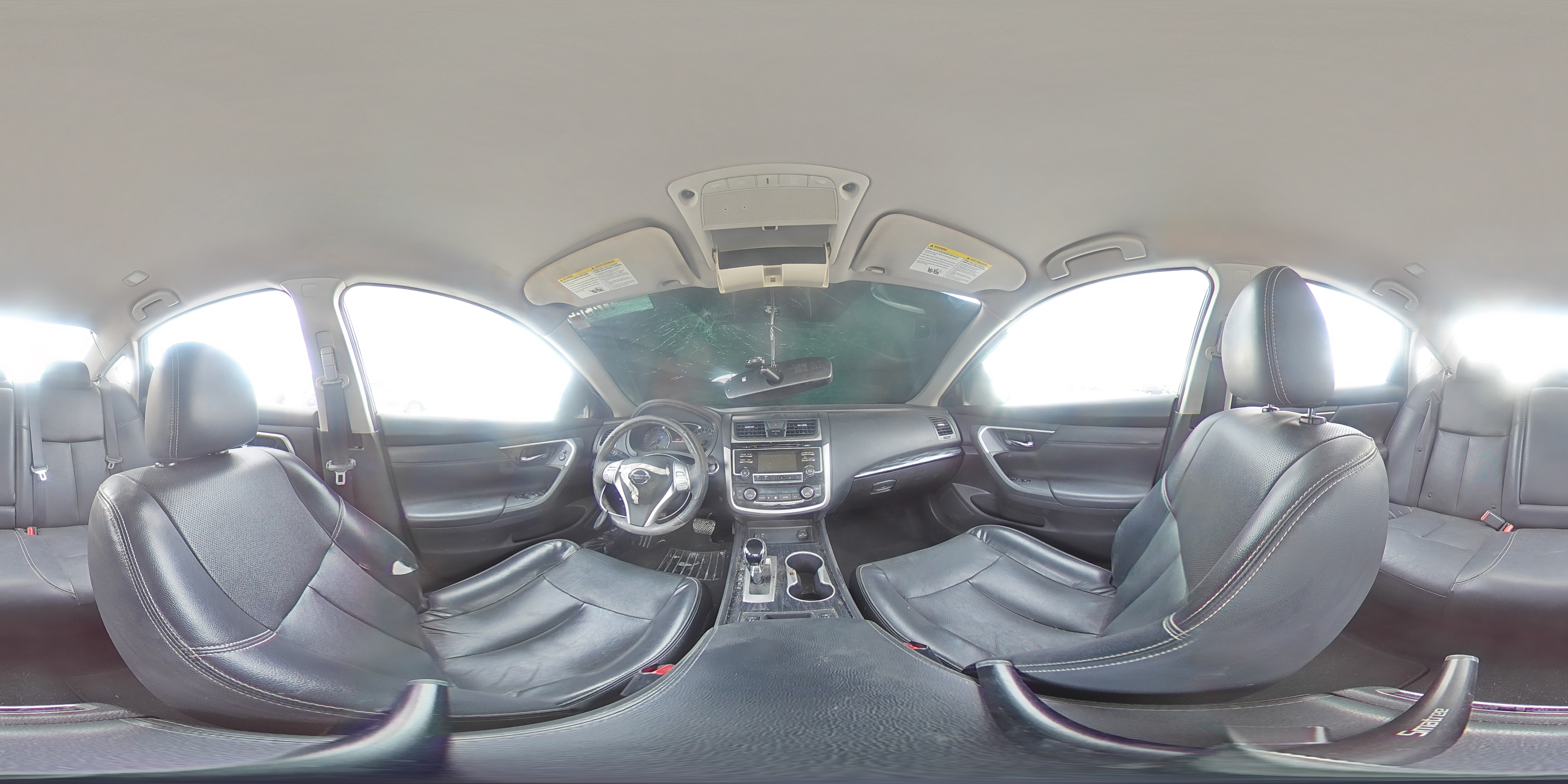 2018 Nissan Altima - Image 13