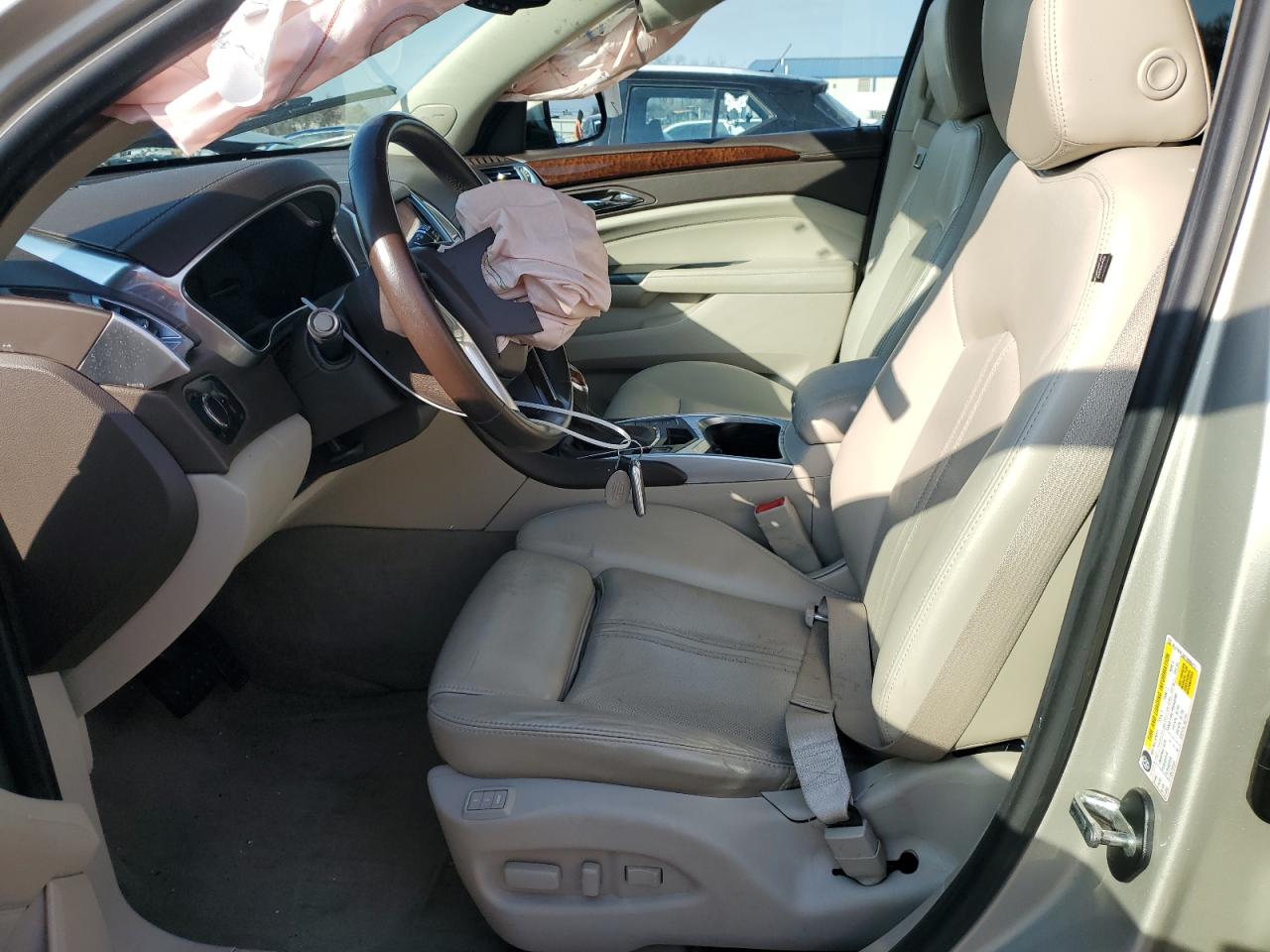 2015 Cadillac Srx Luxury Collection VIN: 3GYFNBE32FS600413 Lot: 88136955