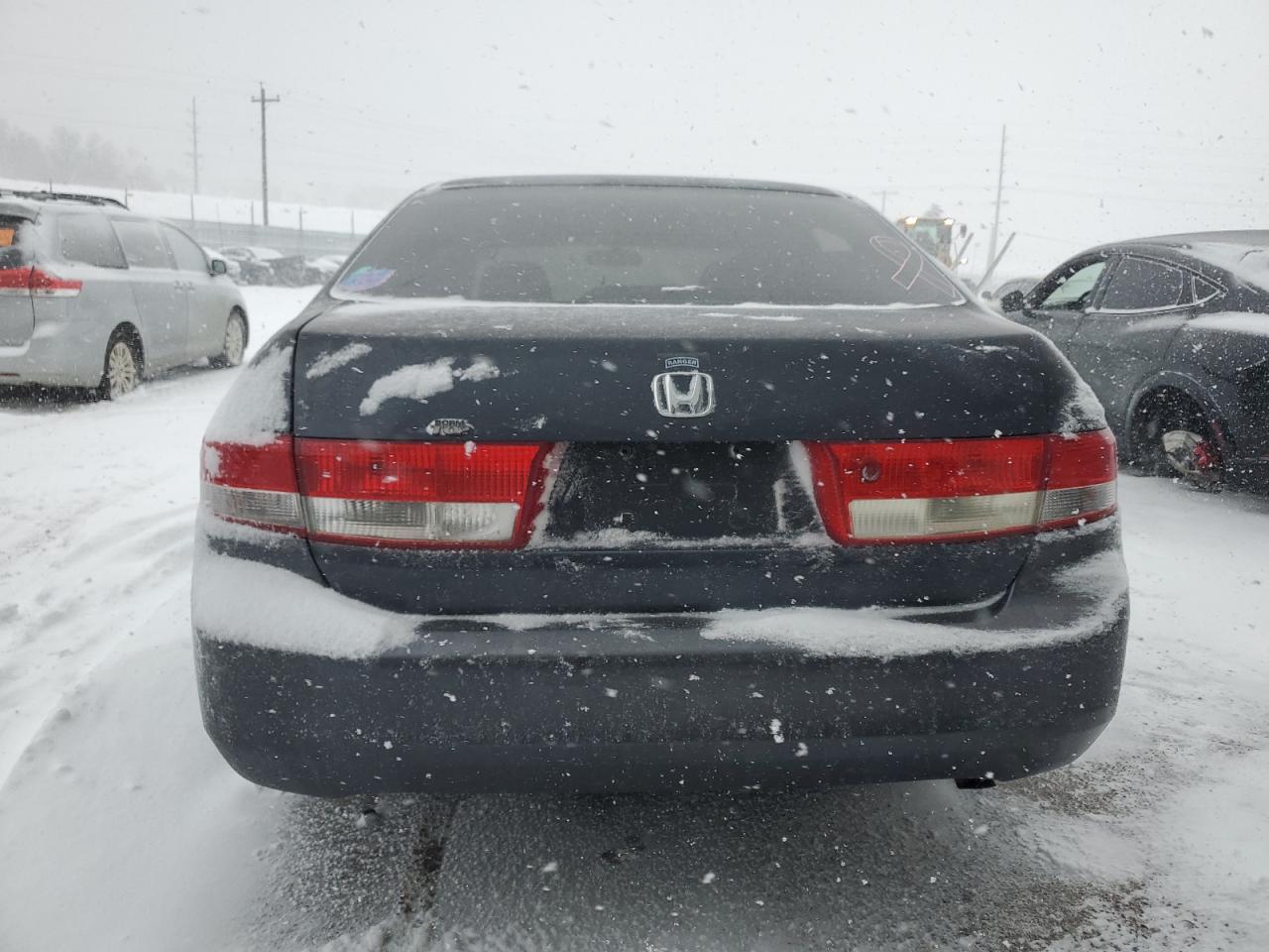 2004 Honda Accord - Image 6