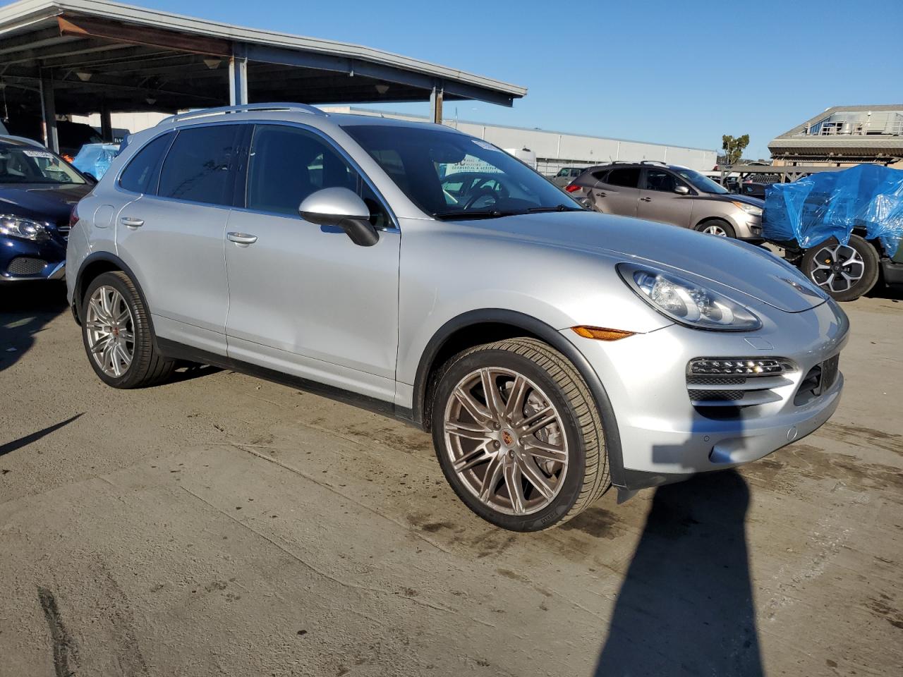 VIN WP1AA2A23DLA19304 2013 PORSCHE CAYENNE no.4