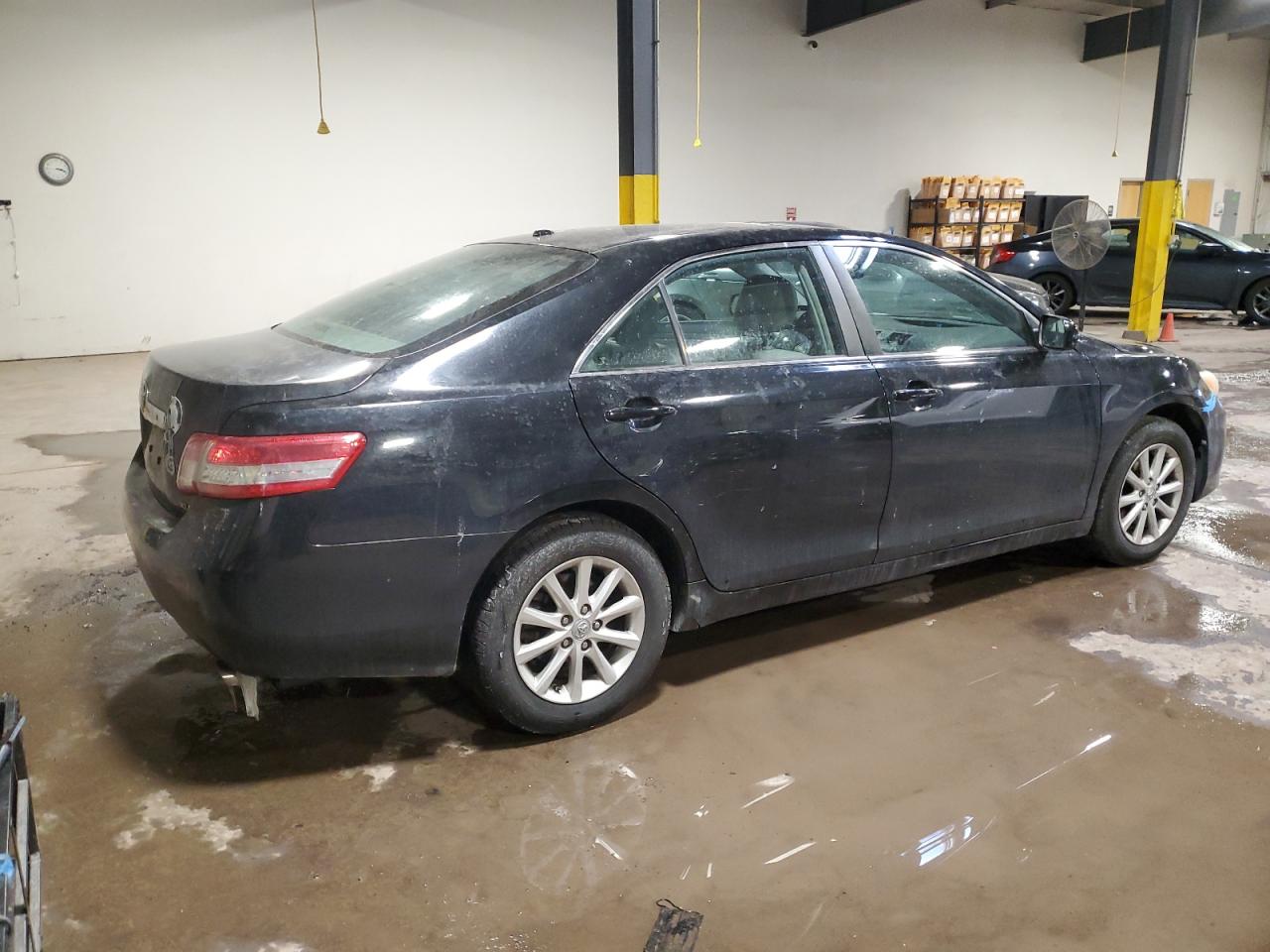 2011 Toyota Camry - Image 3