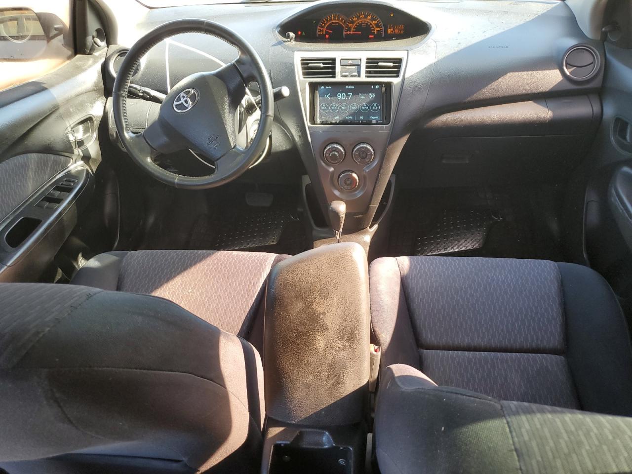 2009 Toyota Yaris - Image 8