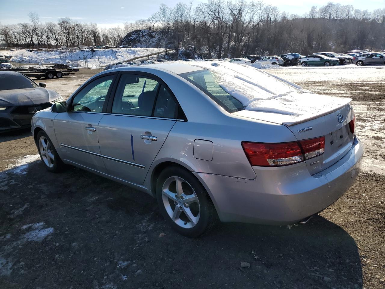 2007 Hyundai Sonata - Image 2