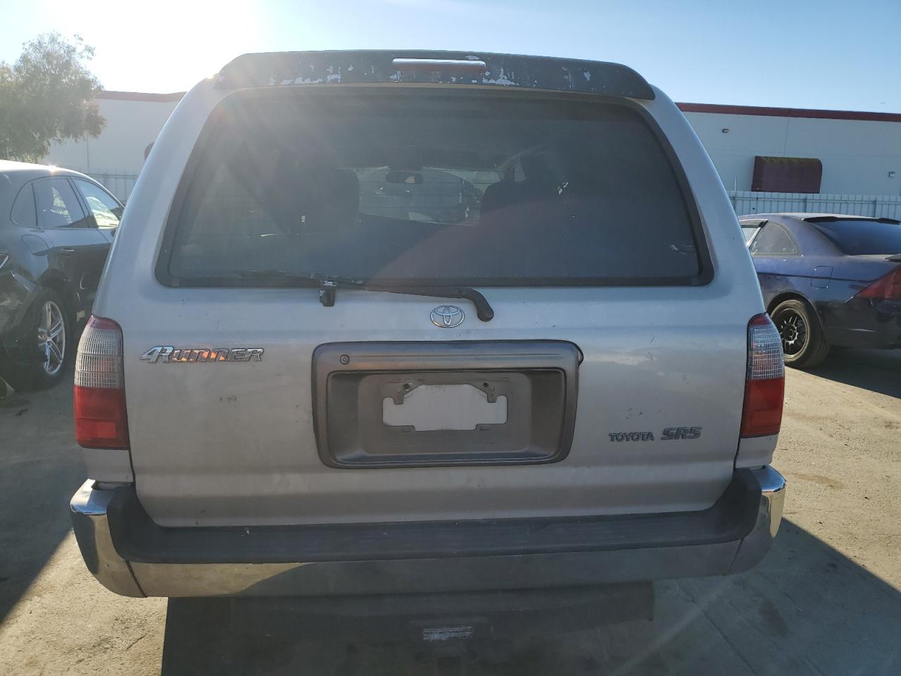 2000 Toyota 4Runner - Image 6