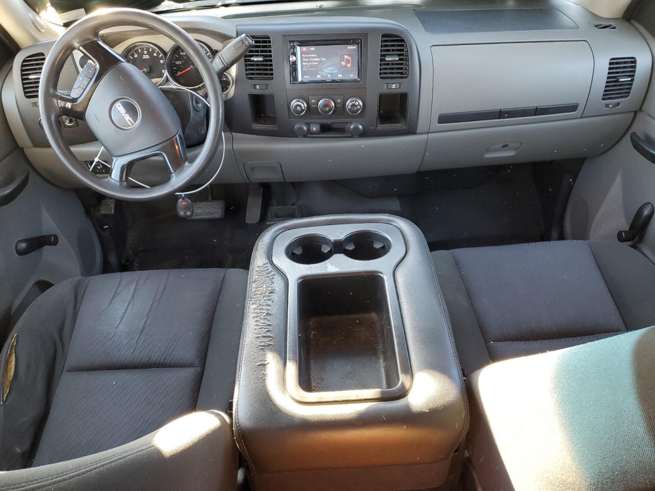 2011 GMC Sierra - Image 8