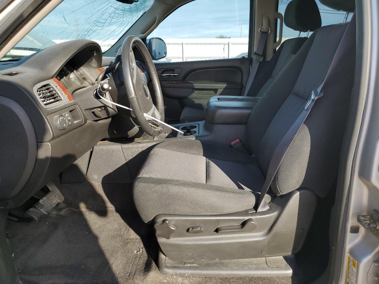2011 Chevrolet Tahoe - Image 7