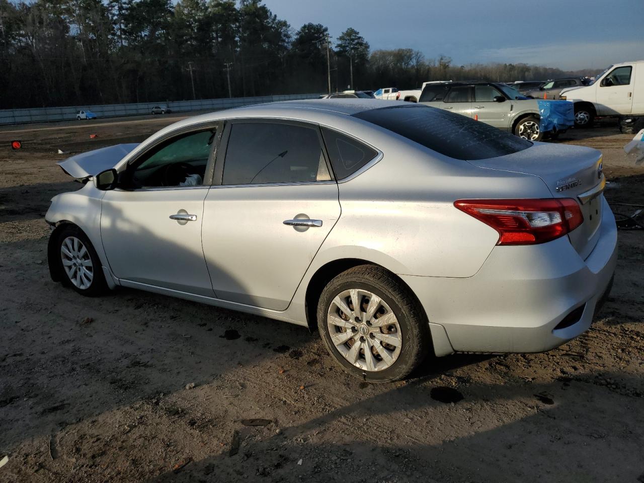 2018 Nissan Sentra - Image 2