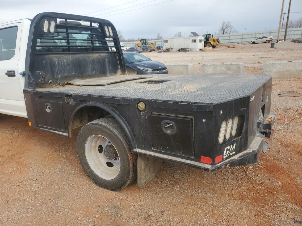 2022 Ford F550 - Image 9
