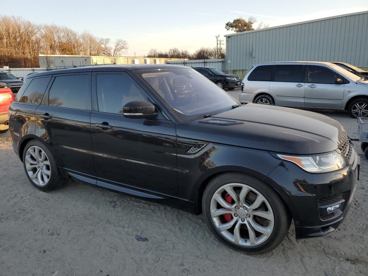2016 Land Rover Range Rover - Image 4
